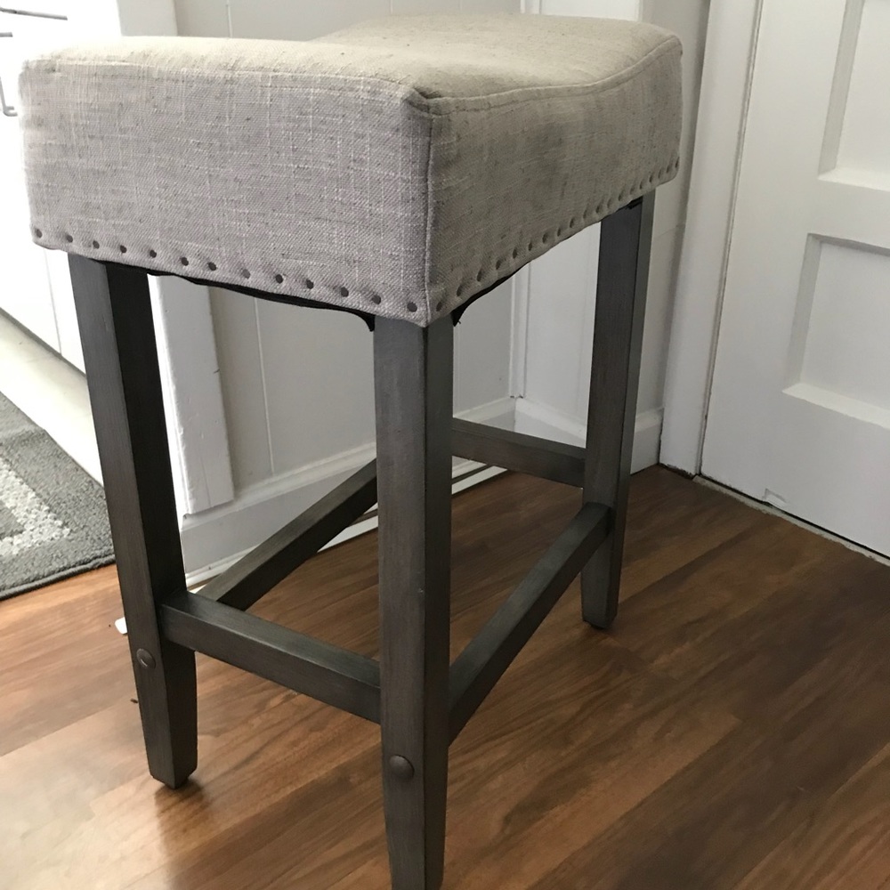 SOLD/Stool